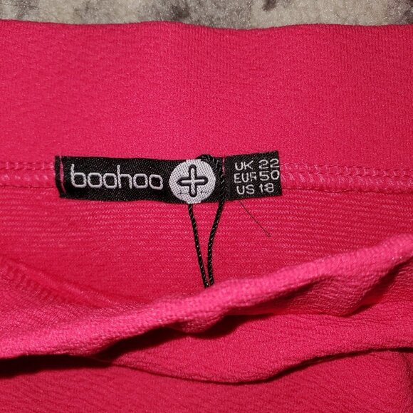 NWT Boohoo Off Shoulder Short Sleeves Red Crop Blouse Size US 18 - Picture 6 of 8